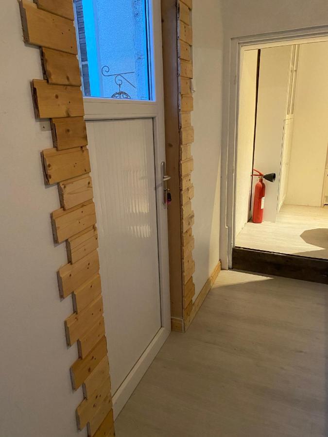 Adorable Gesthouse Avec Parking Gratuit Sur Place. Apartment Le Chene Exterior photo
