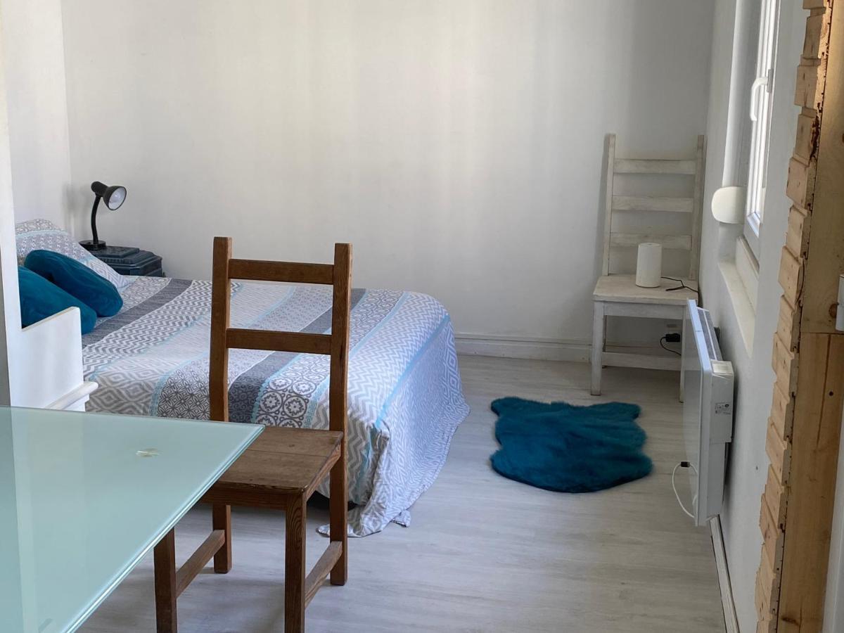 Adorable Gesthouse Avec Parking Gratuit Sur Place. Apartment Le Chene Exterior photo